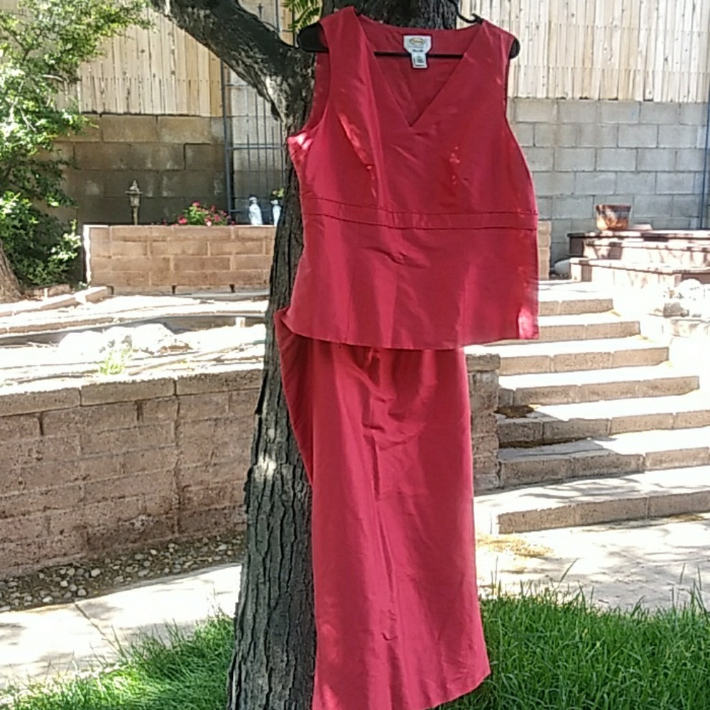 Talbots 2 pc coral 100% silk